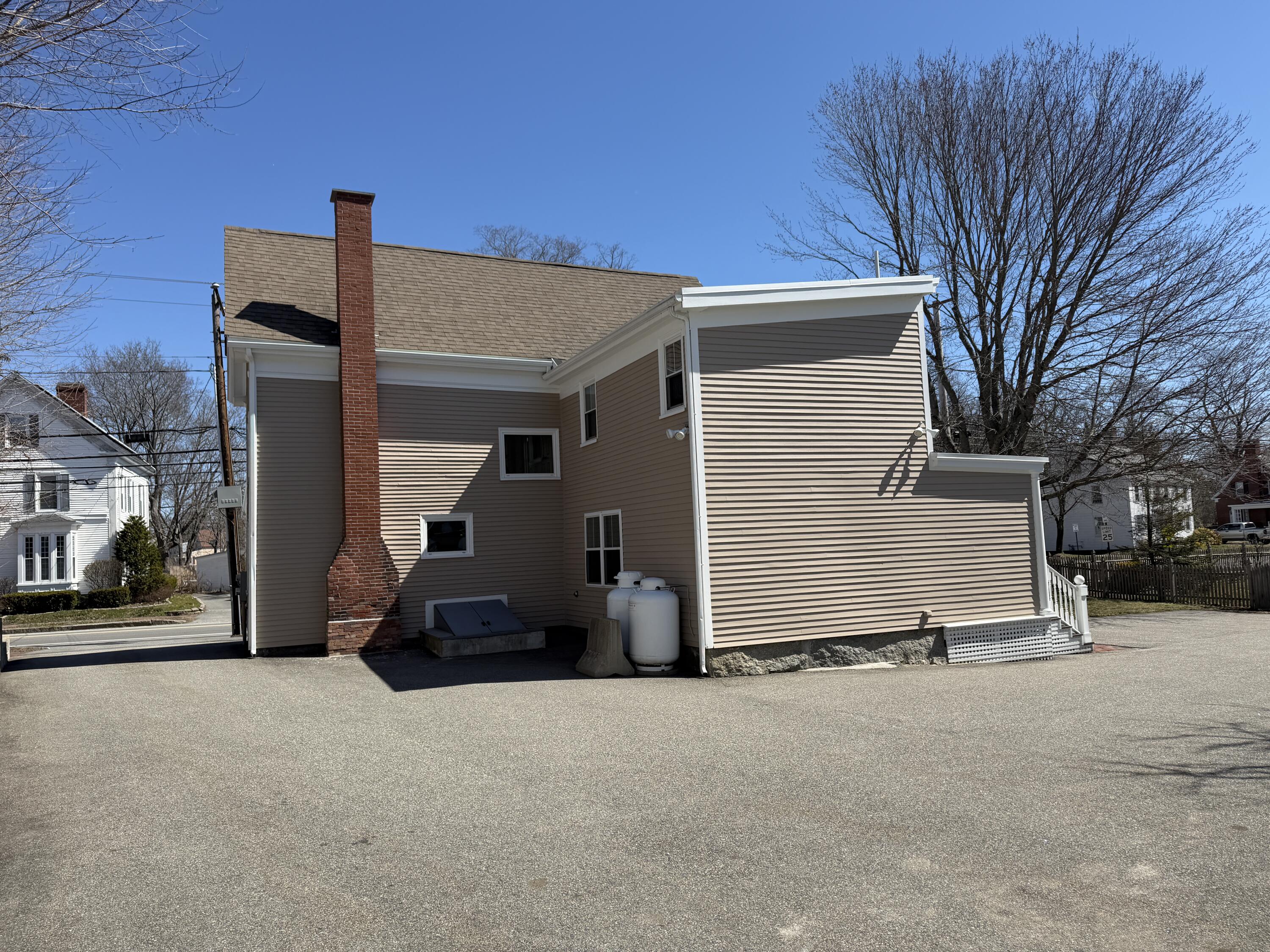 60 North Street Saco, ME 04072 - Photo 4 of 40 4