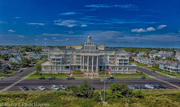 a building view with a big yard