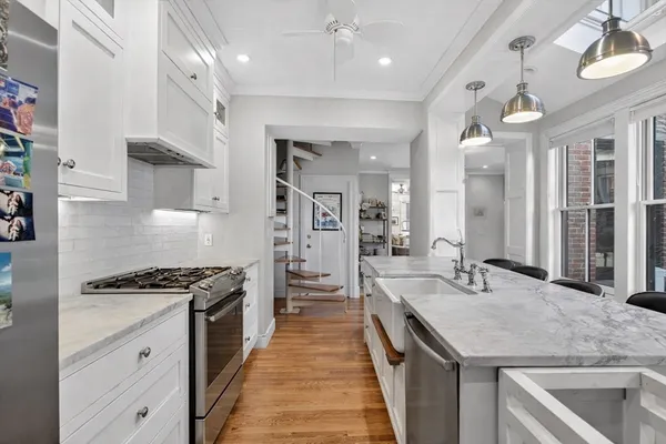 $5,500 | 15 Mt Vernon Street, Unit 2, Boston, MA 02129