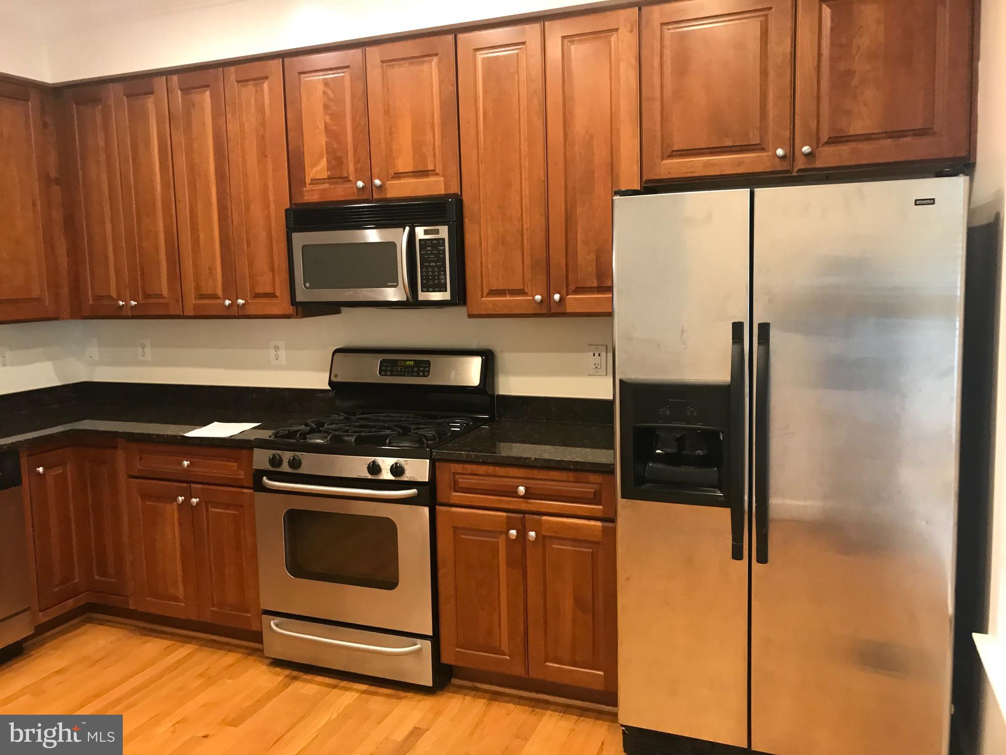 5654 8th Road North Arlington, VA 22205 - Photo 10 of 38