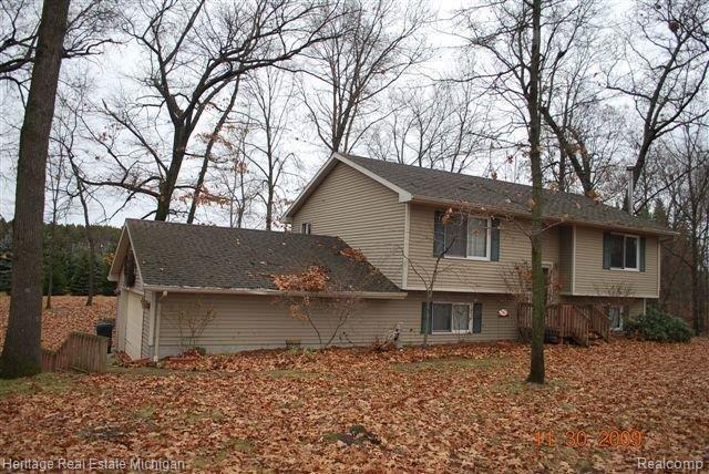 2118 Chase Lake Road Howell, MI 48855 - Photo 5 of 12 11-30_1197