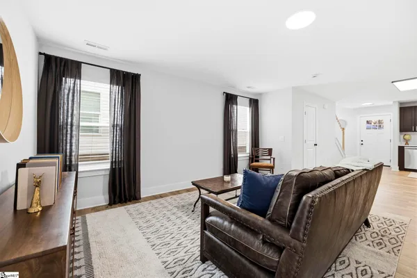 $429,000 | 8 Robin Hood Road, Taylors, SC 29687