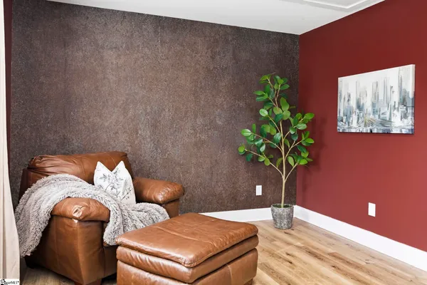 $429,000 | 8 Robin Hood Road, Taylors, SC 29687