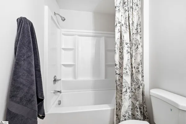 $429,000 | 8 Robin Hood Road, Taylors, SC 29687