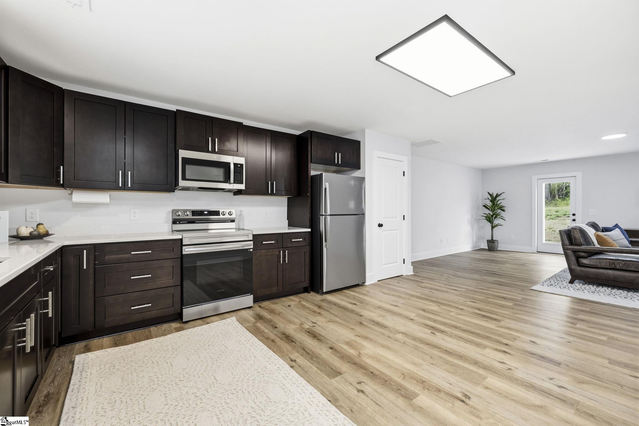 8 Robin Hood Road Taylors, SC 29687 - Photo 4 of 30