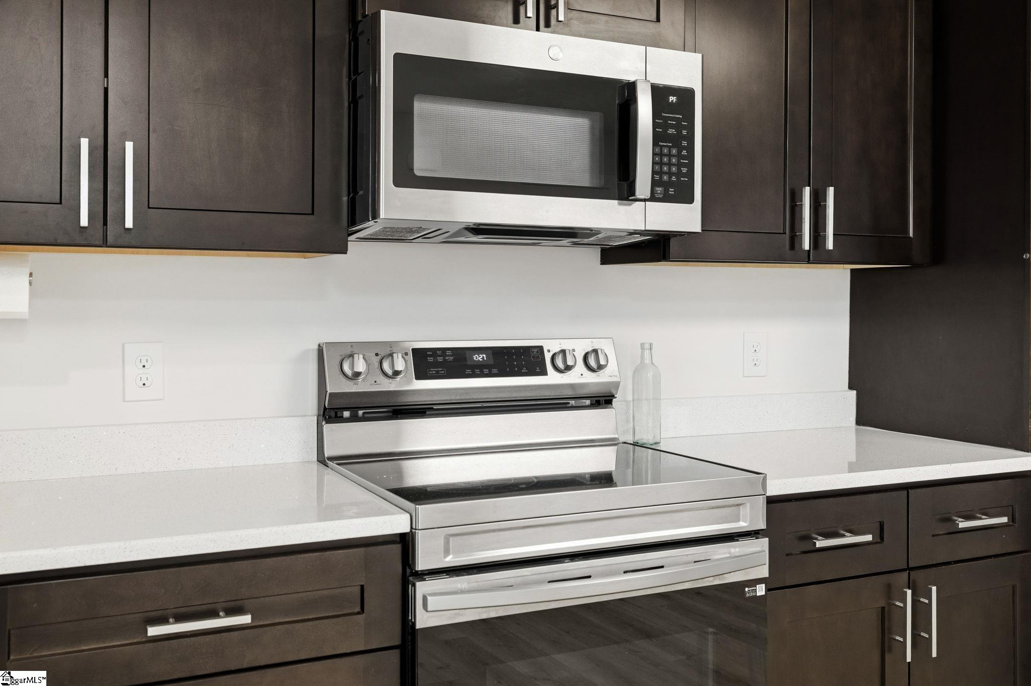 8 Robin Hood Road Taylors, SC 29687 - Photo 6 of 30