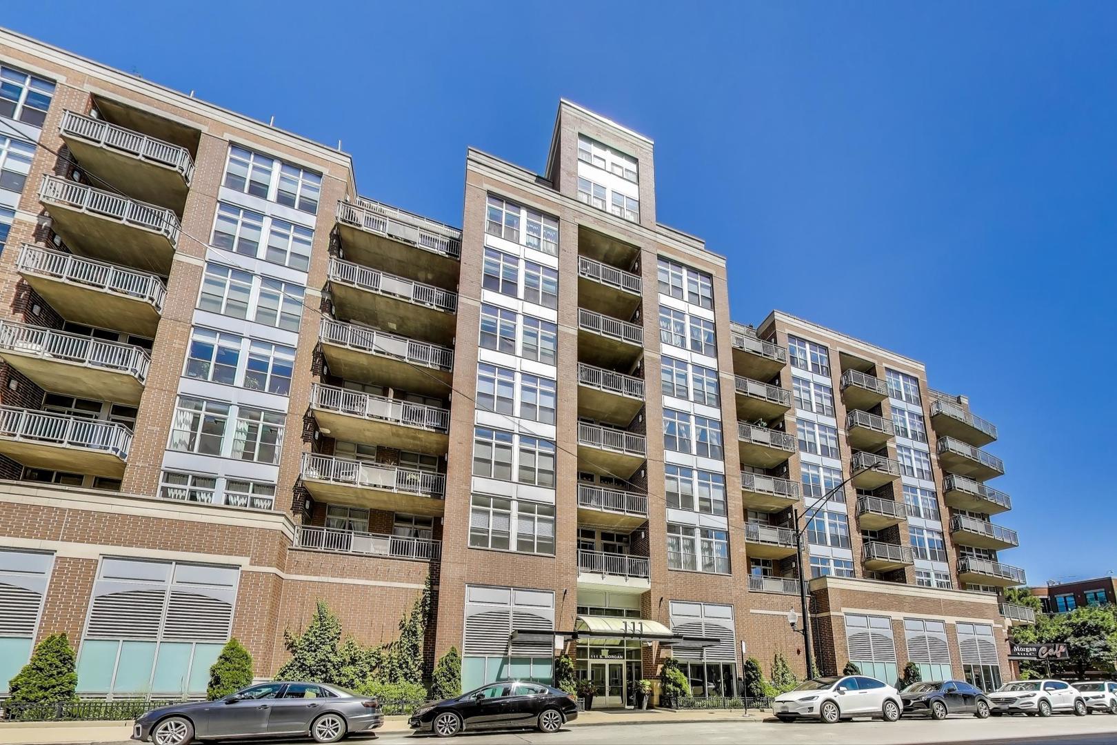 111 South Morgan Street, Unit 510 Chicago, IL 60607 - Photo 32 of 38 a front view of a building