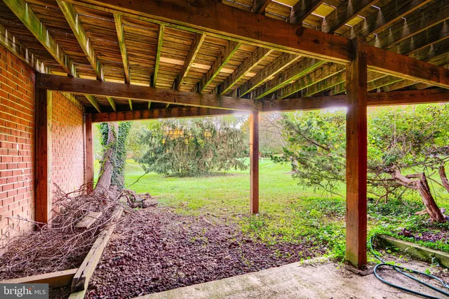 a view of outdoor space