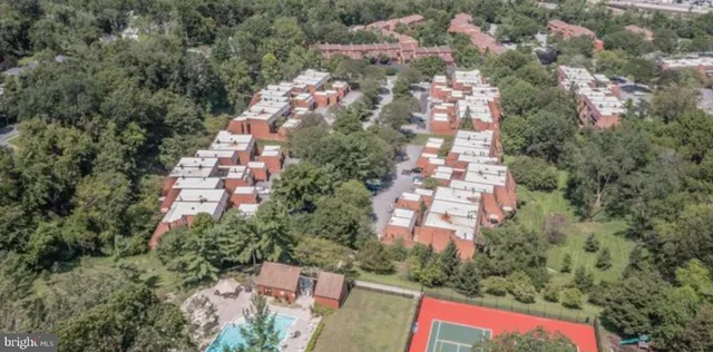 $449,900 | 8223 Ruxton Crossing Court, Towson, MD 21204