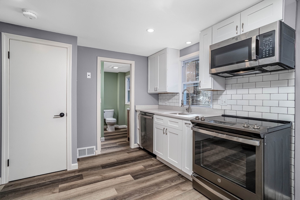 502 Brockelman Road Lancaster, MA 01523 - Photo 3 of 42 Gallery Image 3