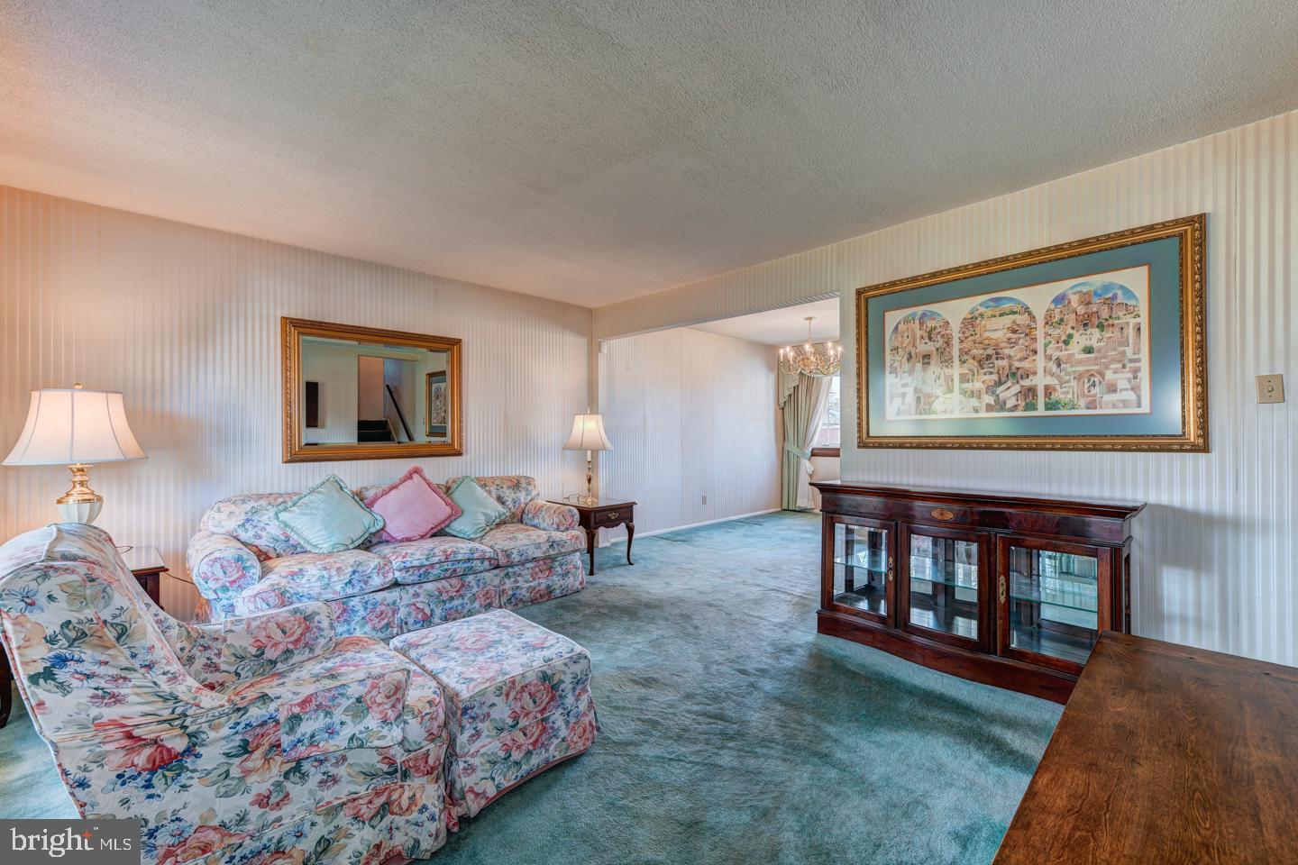 810 Sunnylea Road Lansdale, PA 19446 - Photo 3 of 22 Gallery Image 3