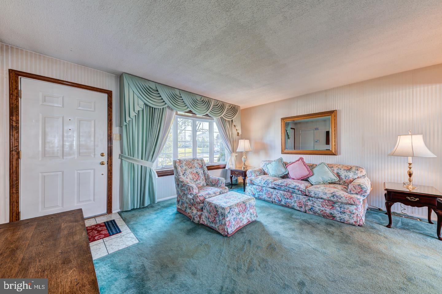 810 Sunnylea Road Lansdale, PA 19446 - Photo 4 of 22 Gallery Image 4