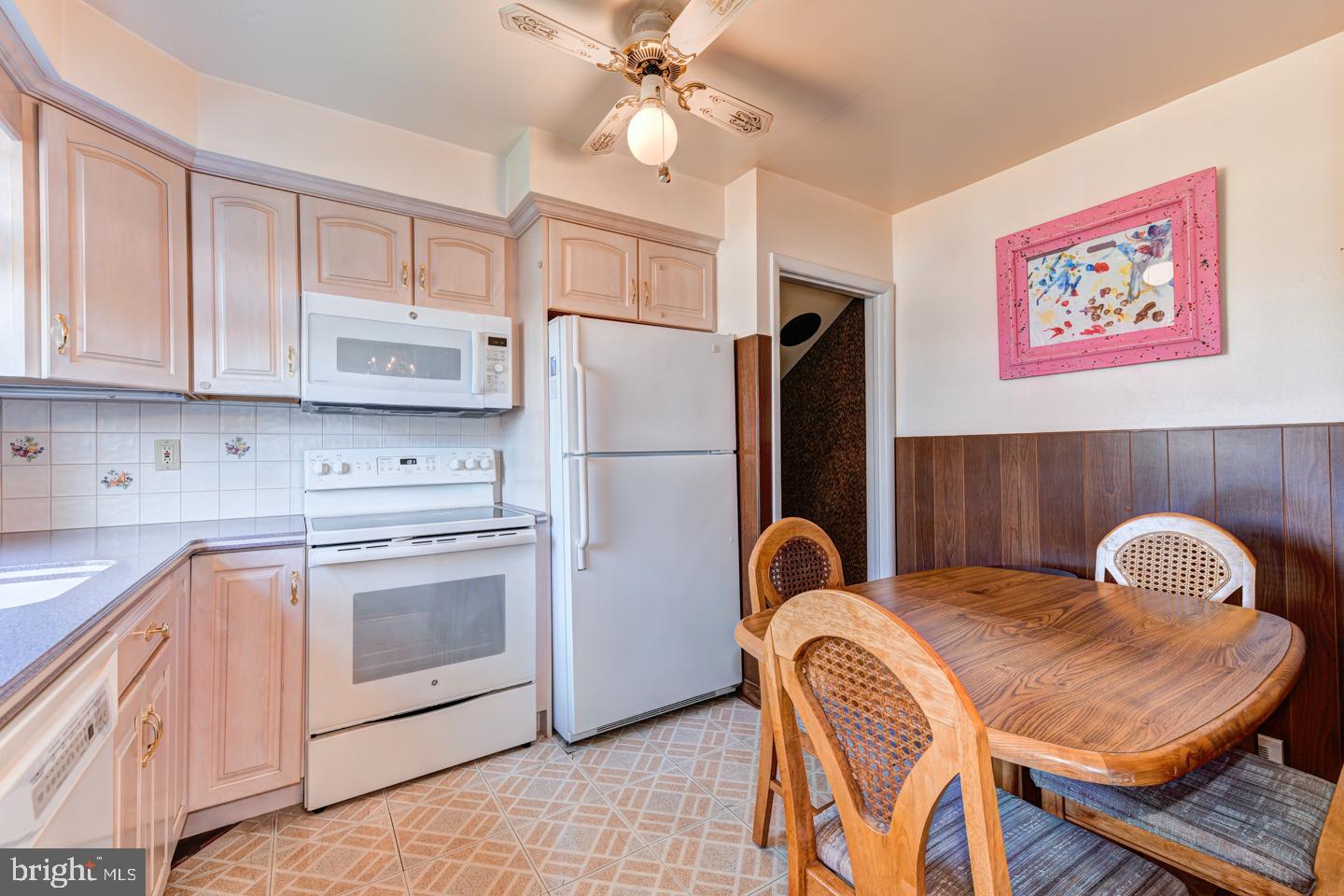 810 Sunnylea Road Lansdale, PA 19446 - Photo 7 of 22 Gallery Image 7