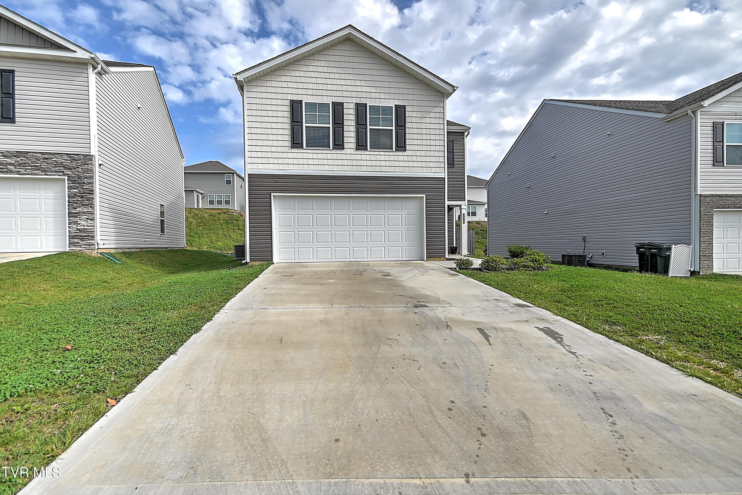 1228 Cherry Grove Greeneville, TN 37745 - Photo 2 of 43 1228 Cherry Grove AH