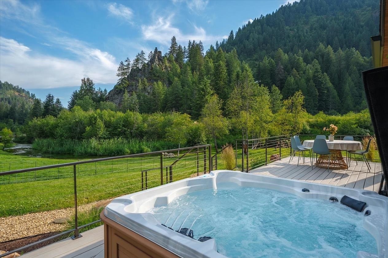 822 Little Spokane River Road Newport, WA 99156 - Photo 20 of 50