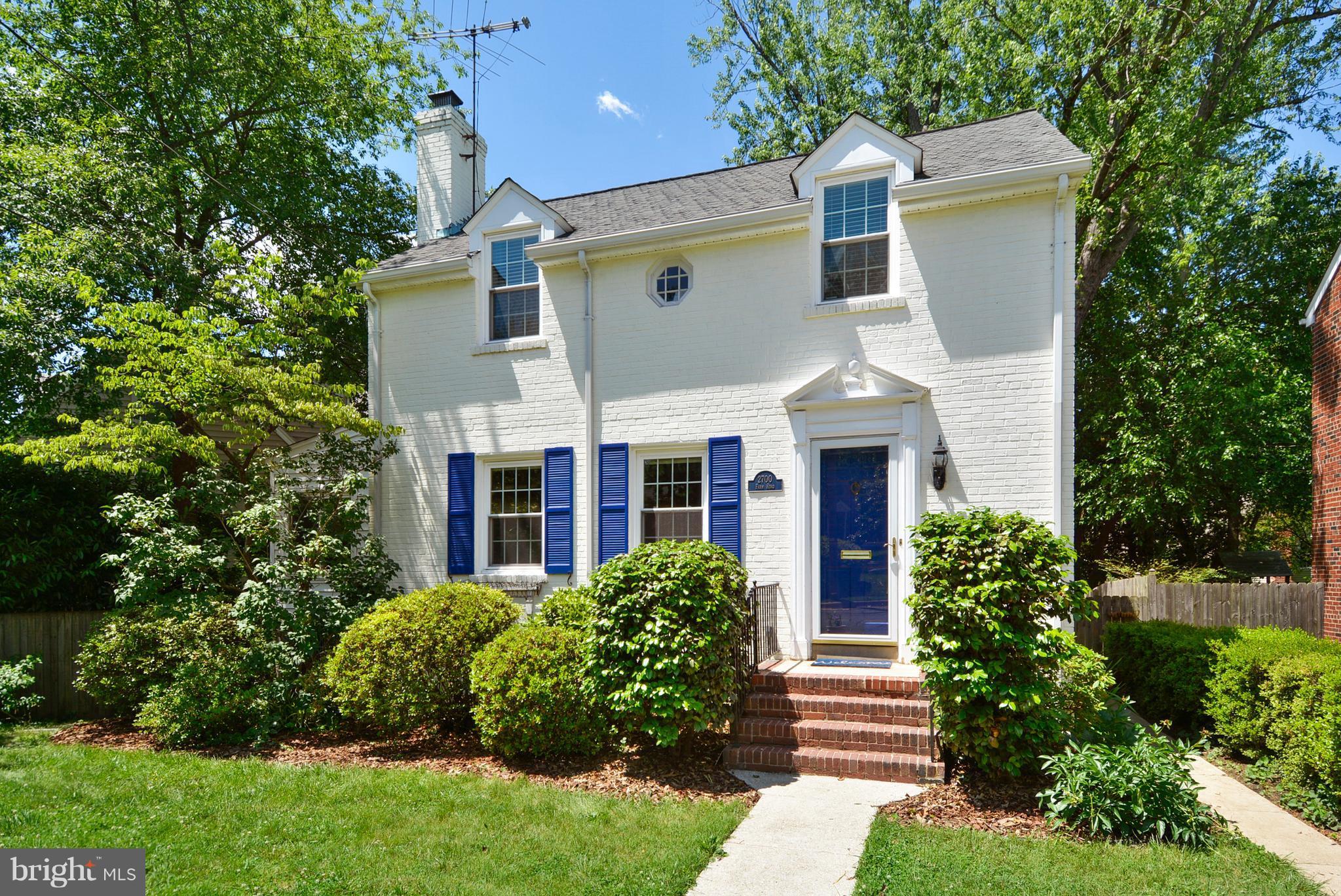 2700 Farm Road Alexandria, VA 22302 - Photo 1 of 30 Exterior (Front)