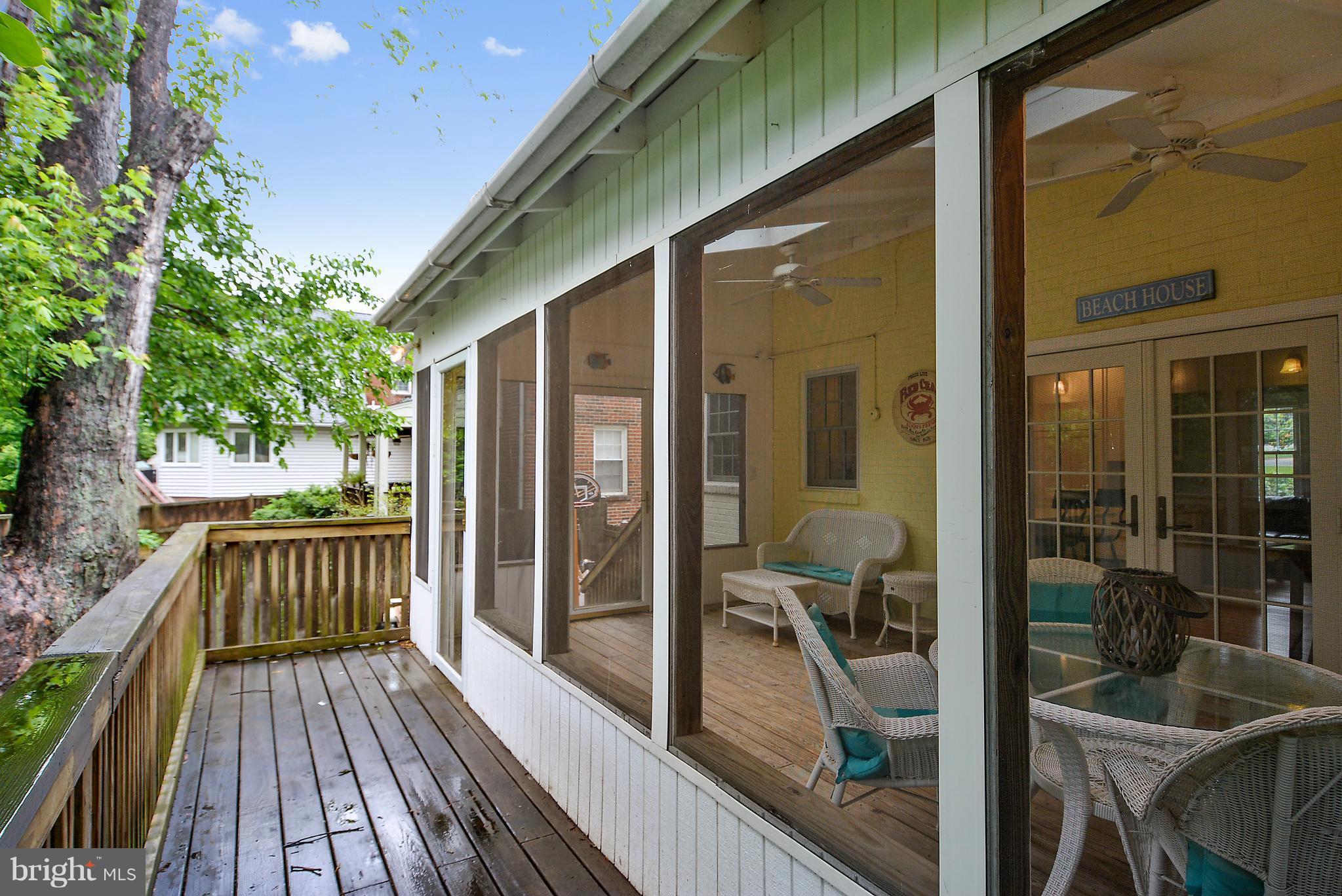 2700 Farm Road Alexandria, VA 22302 - Photo 11 of 30 Exterior (Rear)