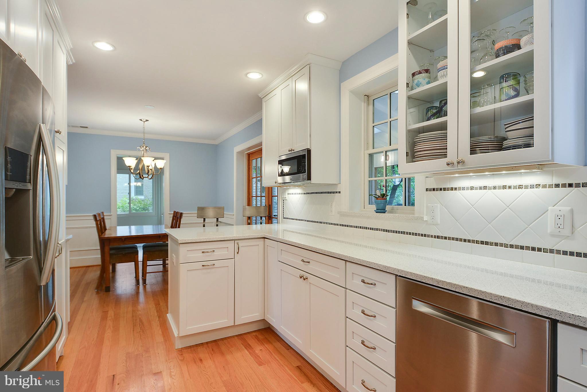 2700 Farm Road Alexandria, VA 22302 - Photo 5 of 30 Kitchen