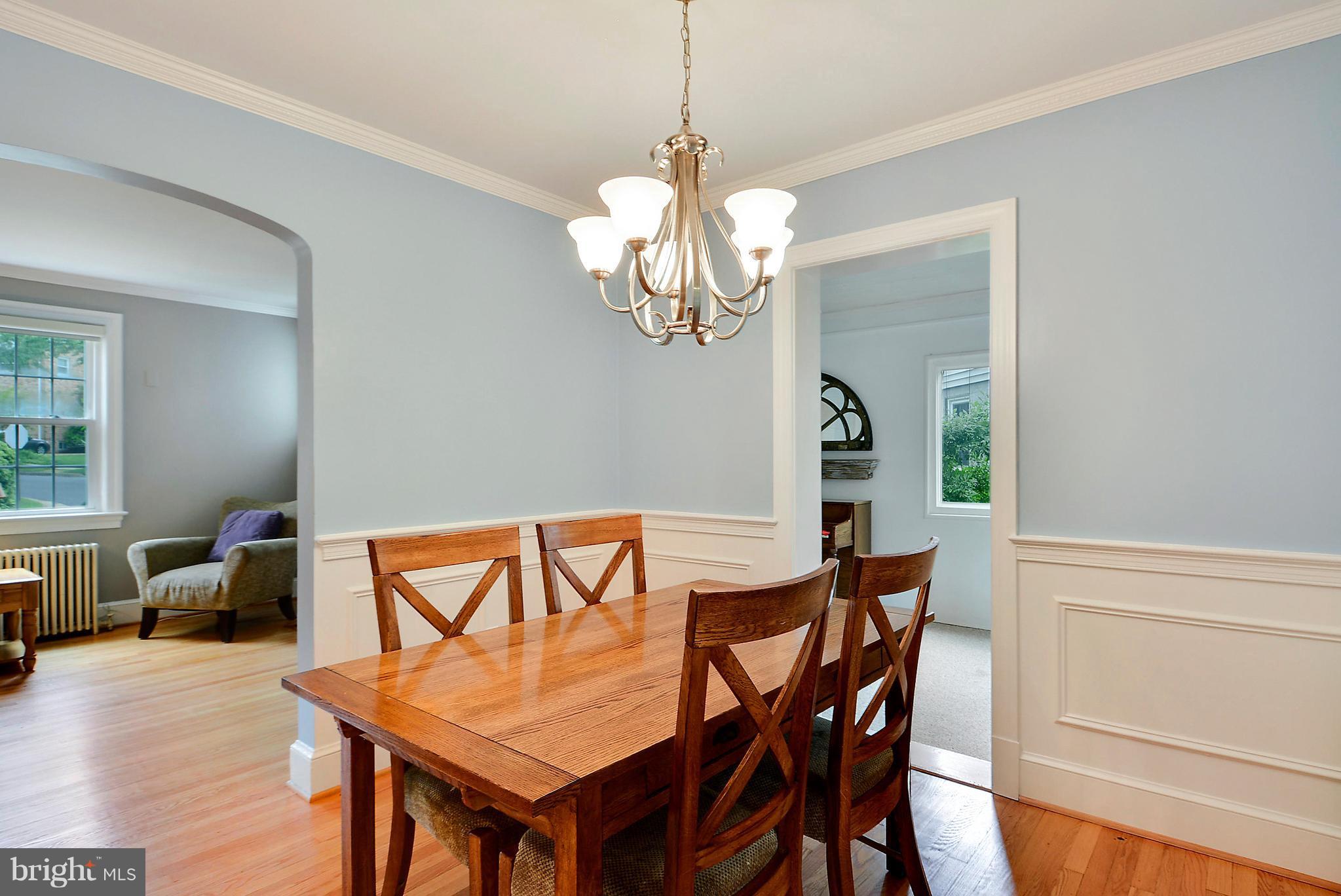 2700 Farm Road Alexandria, VA 22302 - Photo 8 of 30 Dining Room