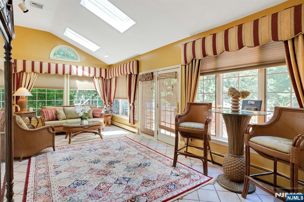 10 Moonshadow Court Butler, NJ 07405 - Photo 22 of 47