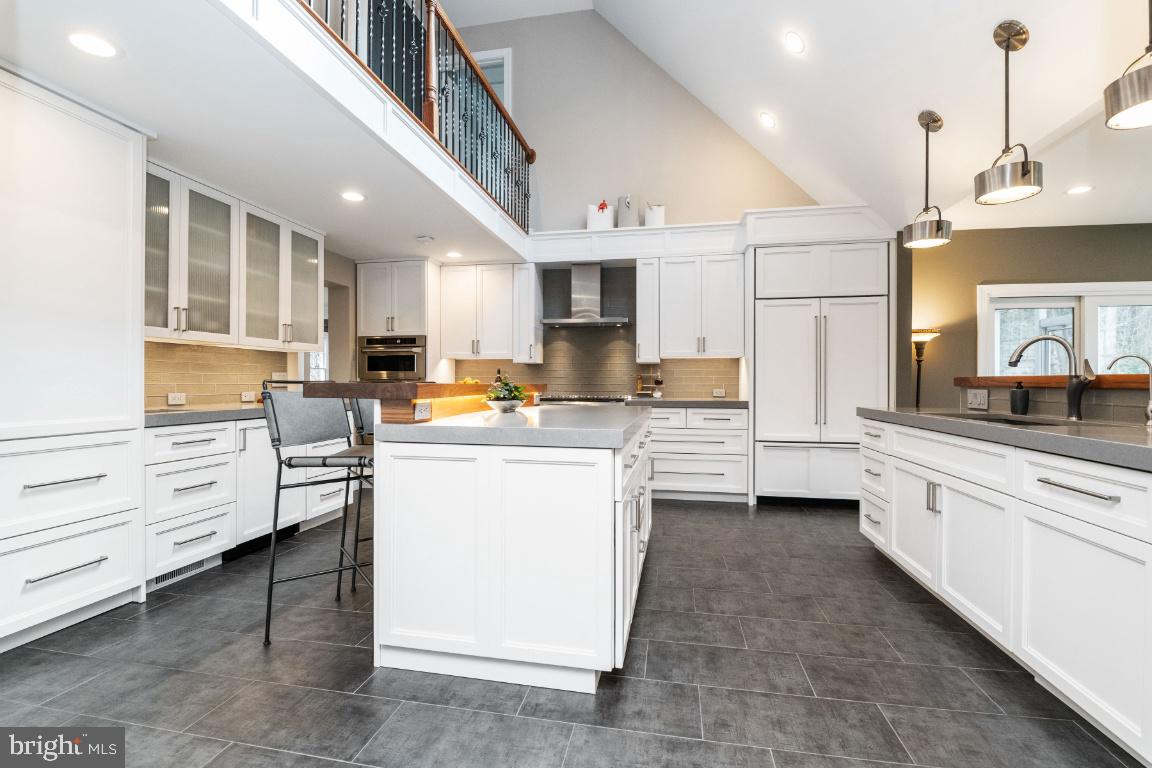 13388 Hunt Ridge Road Ellicott City, MD 21042 - Photo 19 of 74 Gallery Image 19