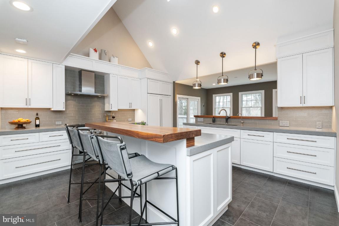 13388 Hunt Ridge Road Ellicott City, MD 21042 - Photo 21 of 74 Gallery Image 21