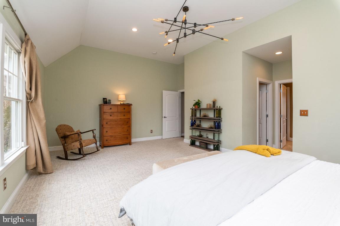 13388 Hunt Ridge Road Ellicott City, MD 21042 - Photo 34 of 74 Gallery Image 34