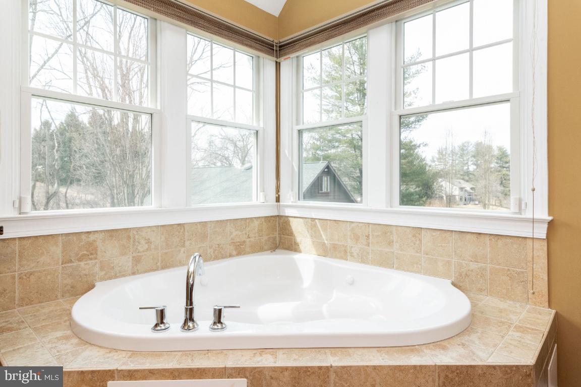 13388 Hunt Ridge Road Ellicott City, MD 21042 - Photo 37 of 74 Gallery Image 37