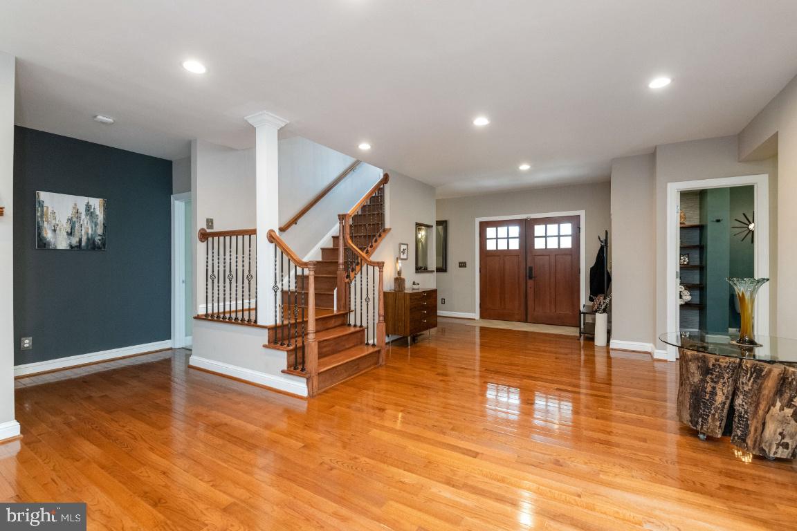 13388 Hunt Ridge Road Ellicott City, MD 21042 - Photo 6 of 74 Gallery Image 6