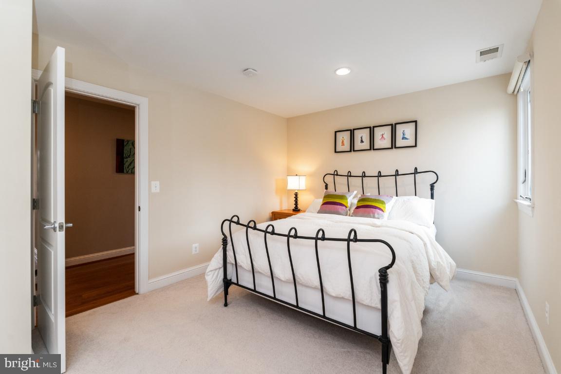 13388 Hunt Ridge Road Ellicott City, MD 21042 - Photo 53 of 74 Gallery Image 53