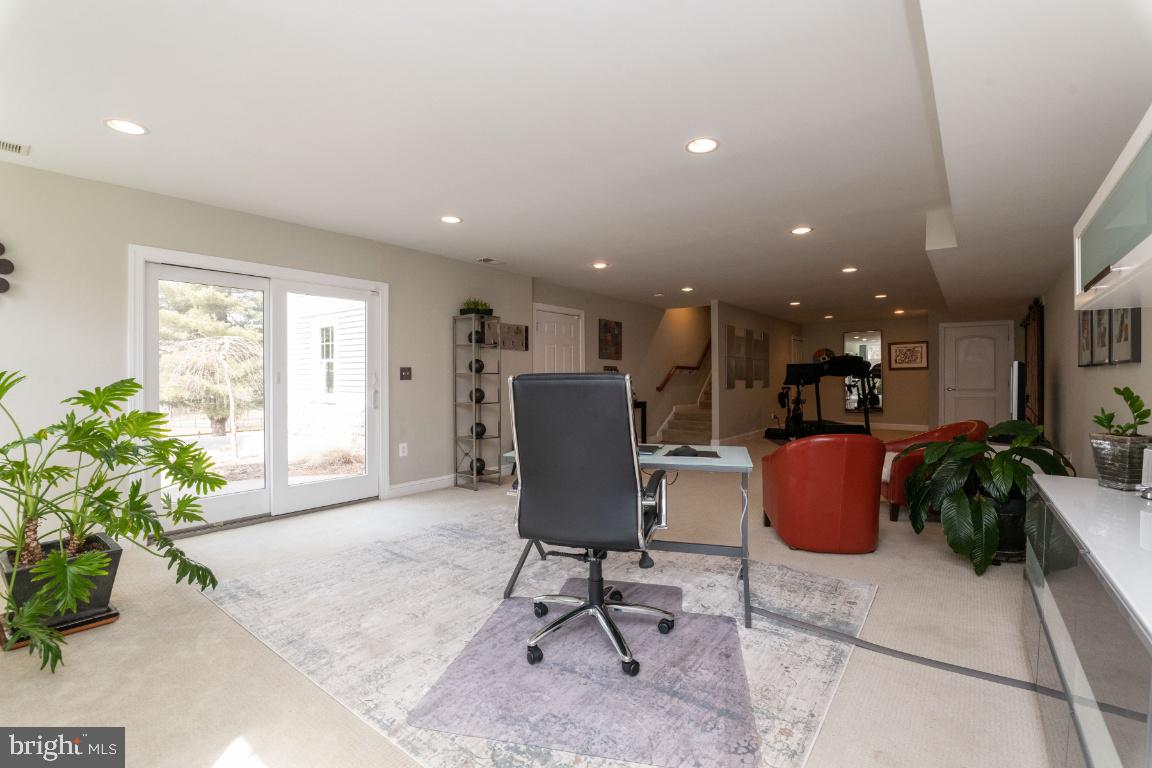 13388 Hunt Ridge Road Ellicott City, MD 21042 - Photo 63 of 74 Gallery Image 63