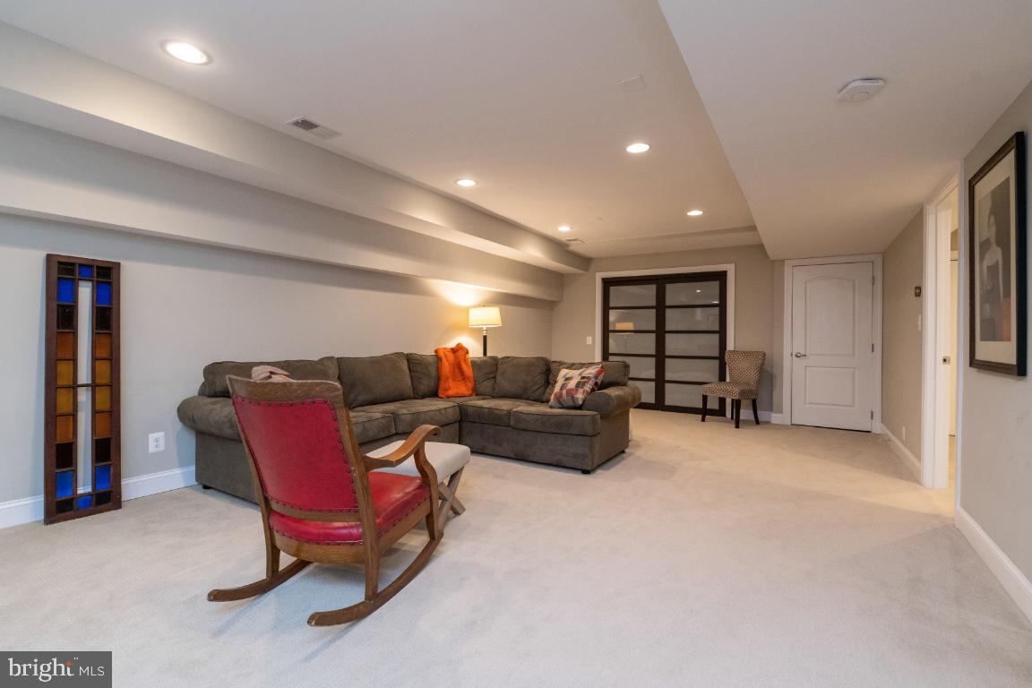 13388 Hunt Ridge Road Ellicott City, MD 21042 - Photo 64 of 74 Gallery Image 64