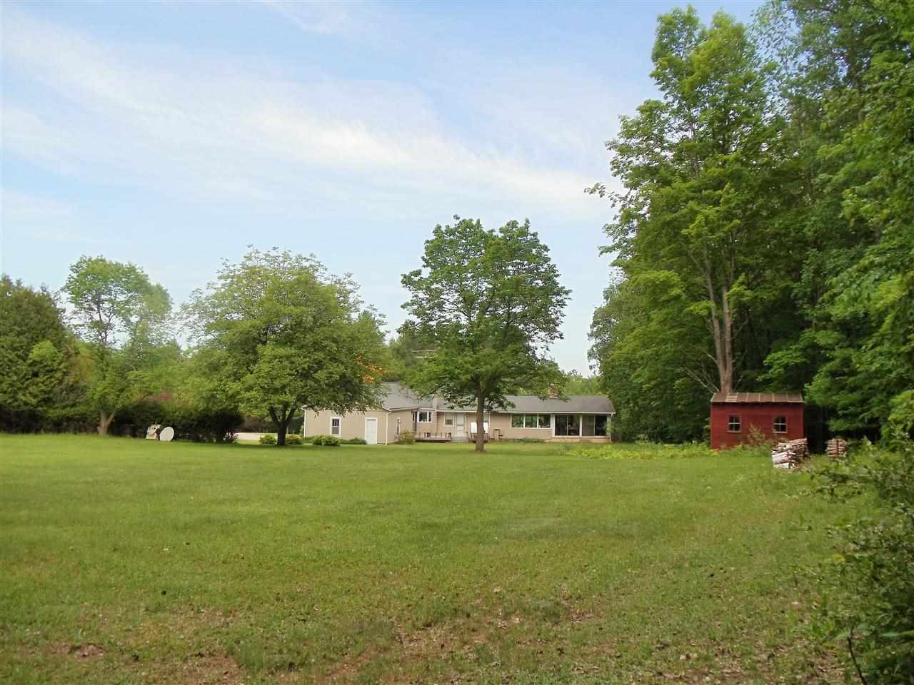 12260 East Freeland Road Suttons Bay, MI 49682 - Photo 18 of 30 1787849-17.JPG