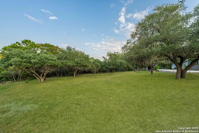 $250,000 | 499 Private Road 180, Helotes, TX 78023