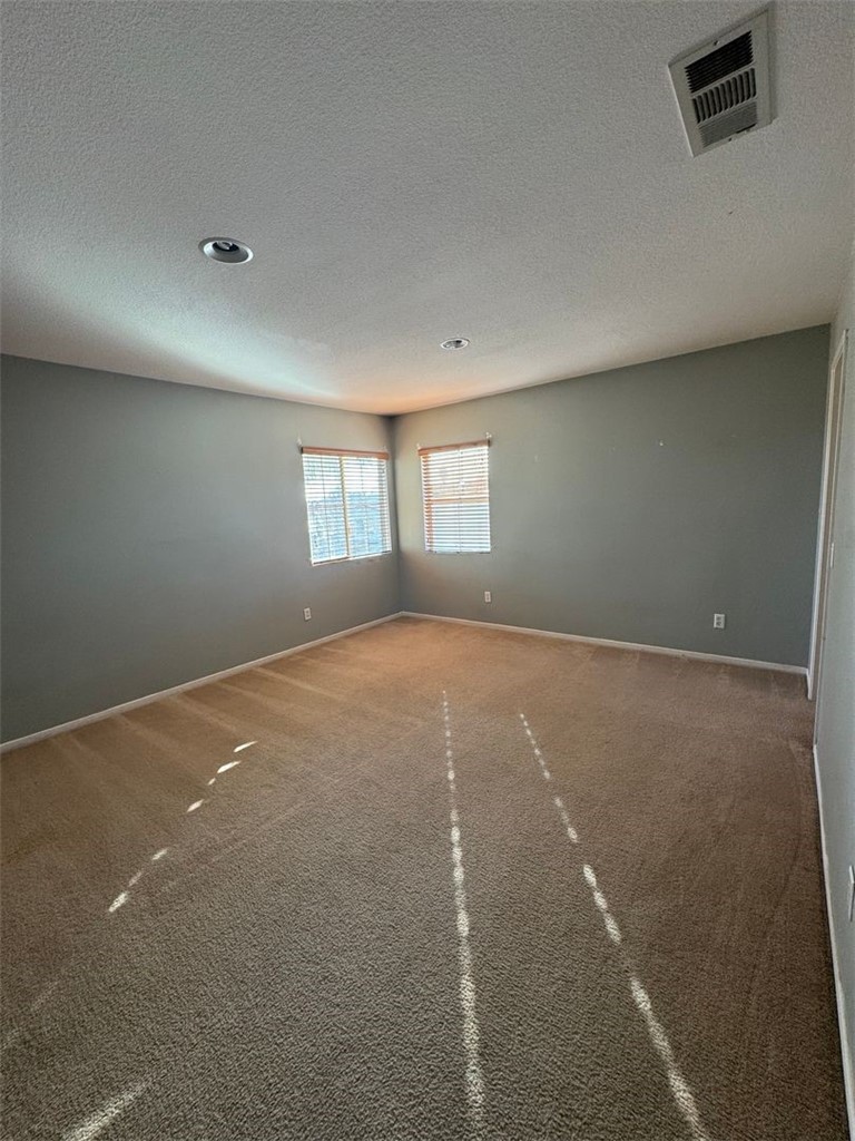 35674 Yellowstone Street Winchester, CA 92596 - Photo 11 of 37