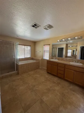 $2,975 | 35674 Yellowstone Street, Winchester, CA 92596