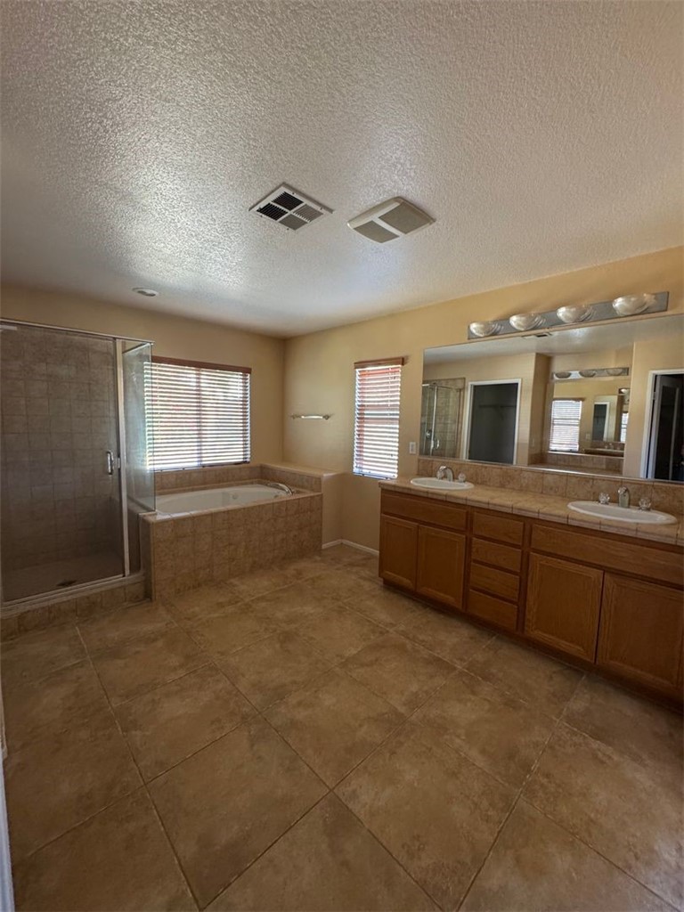 35674 Yellowstone Street Winchester, CA 92596 - Photo 13 of 37