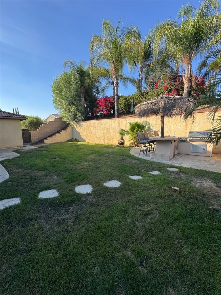 35674 Yellowstone Street Winchester, CA 92596 - Photo 3 of 37