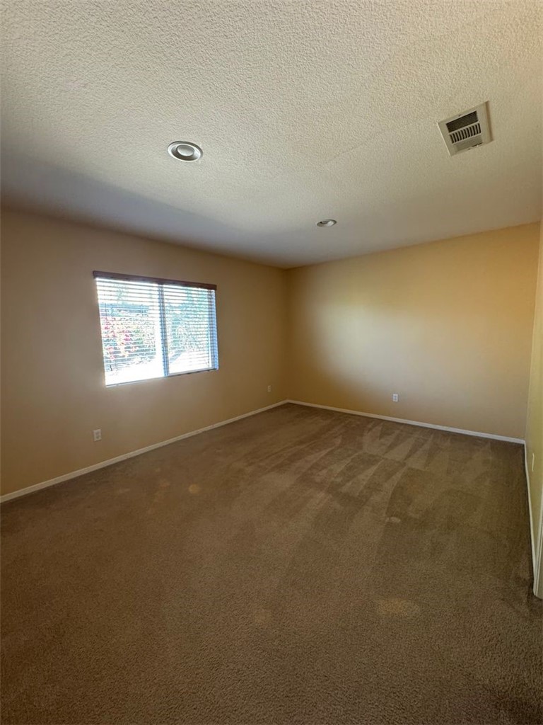 35674 Yellowstone Street Winchester, CA 92596 - Photo 7 of 37