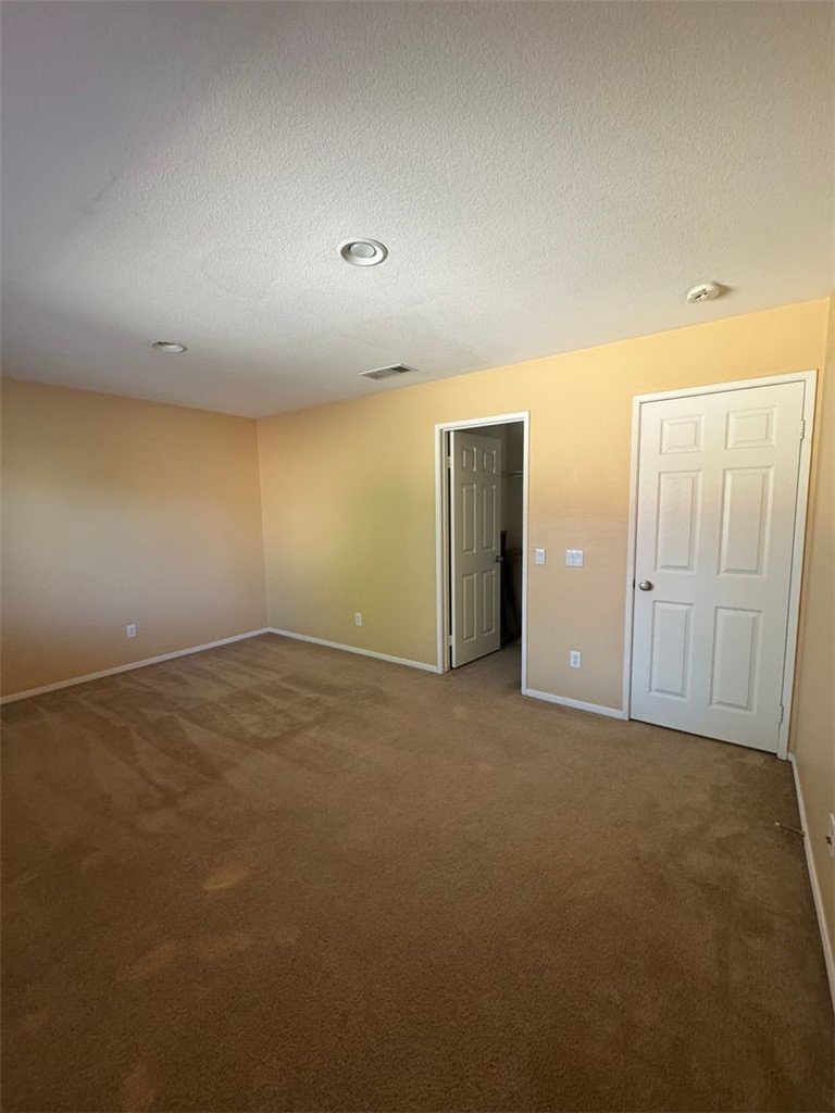 35674 Yellowstone Street Winchester, CA 92596 - Photo 9 of 37