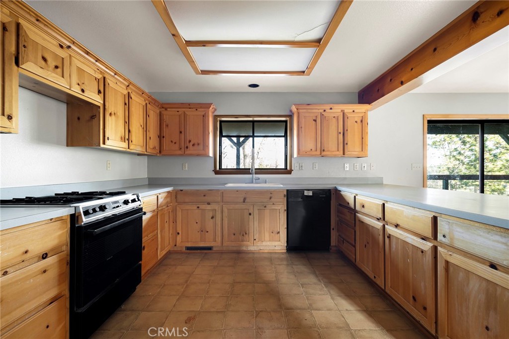 15256 Dorrett Drive Forest Ranch, CA 95942 - Photo 13 of 62