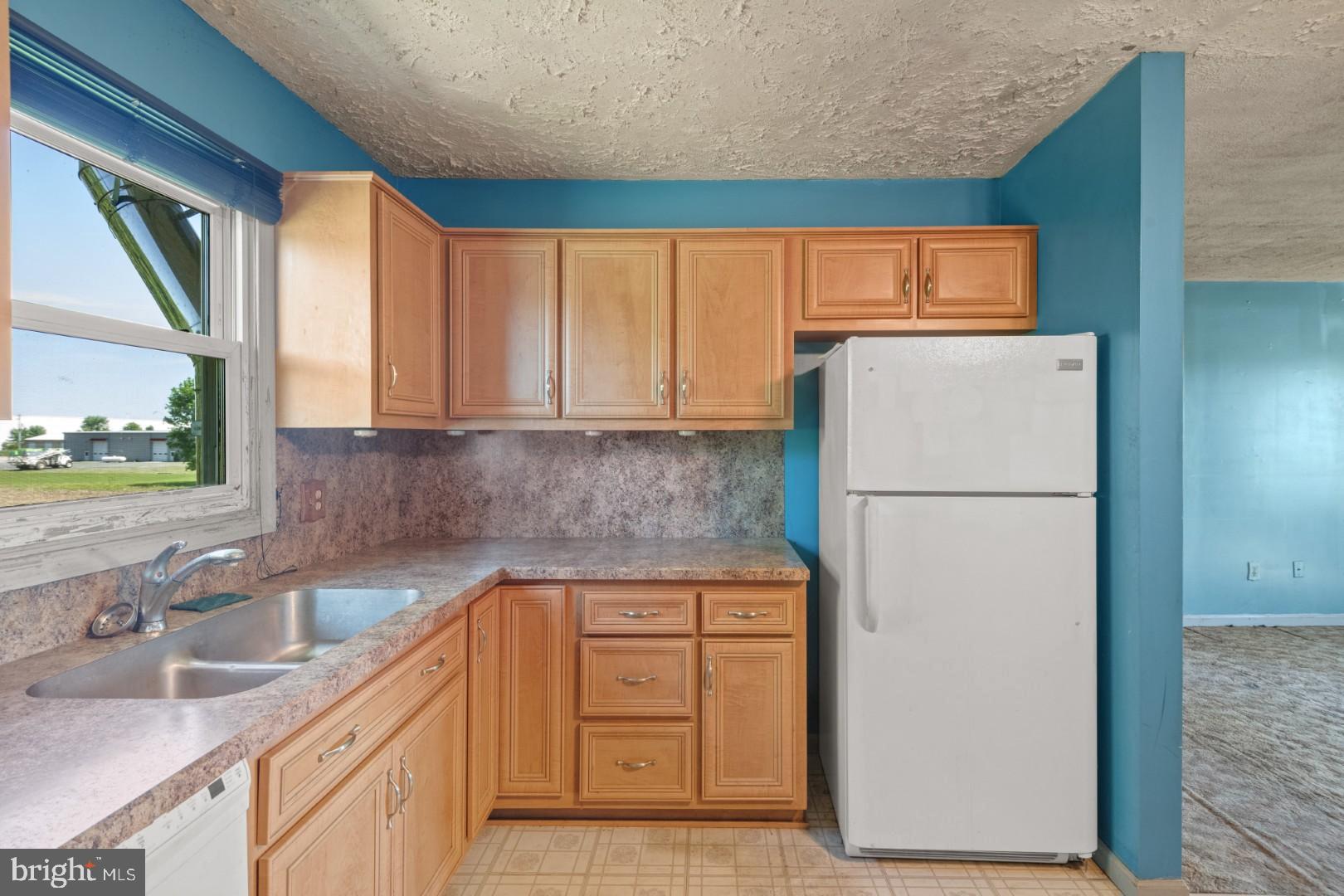 258 North Locust Point Road Mechanicsburg, PA 17050 - Photo 9 of 24 Gallery Image 9