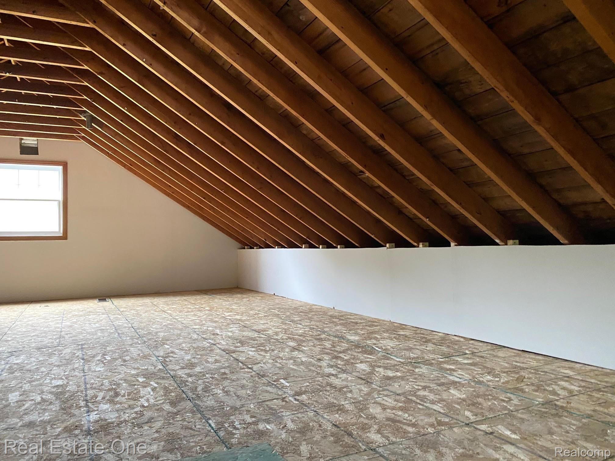1731 East Wattles Road Troy, MI 48085 - Photo 14 of 17 WATTLES 11.jpg