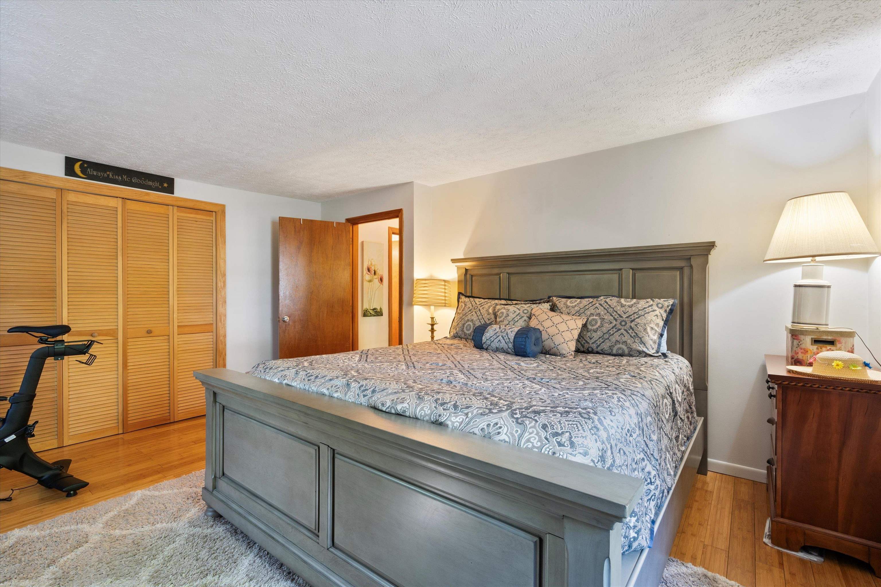 237 Harris Road Nashua, NH 03062 - Photo 6 of 37