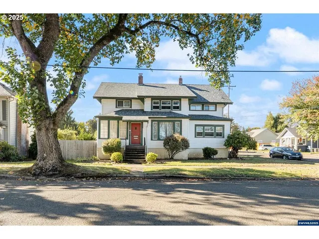 $620,000 | 1111 Southwest Levens Street, Dallas, OR 97338