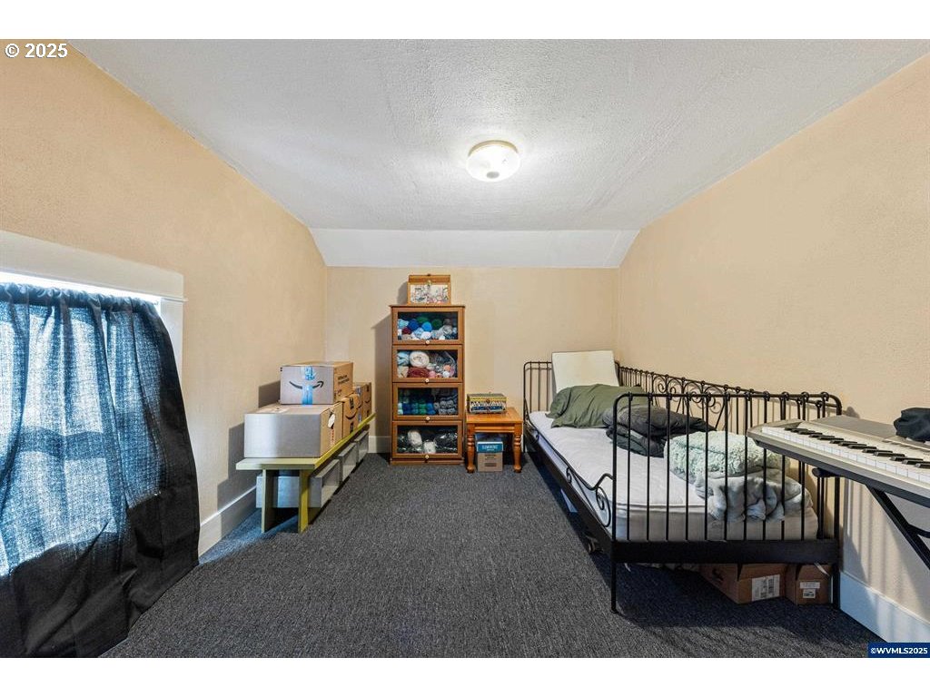 1111 Southwest Levens Street Dallas, OR 97338 - Photo 17 of 36