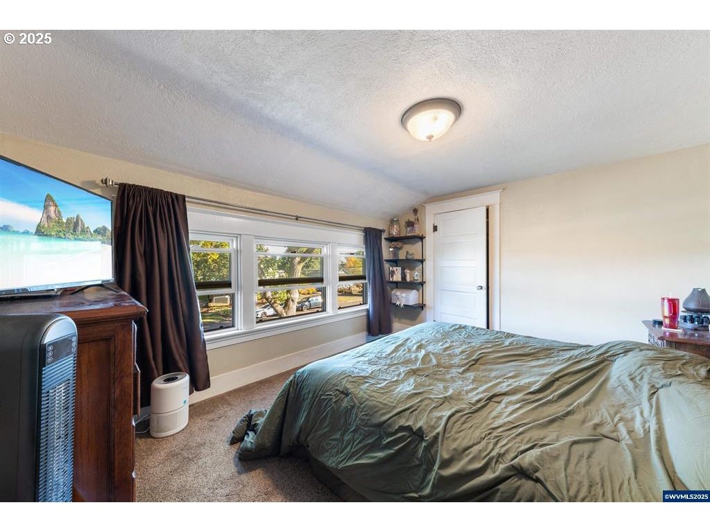 1111 Southwest Levens Street Dallas, OR 97338 - Photo 20 of 36