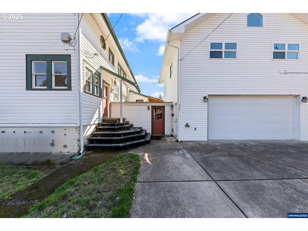 1111 Southwest Levens Street Dallas, OR 97338 - Photo 27 of 36