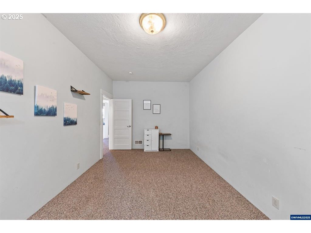 1111 Southwest Levens Street Dallas, OR 97338 - Photo 7 of 36