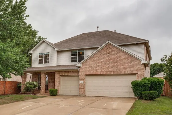 $365,000 | 734 Crownpoint Court, Arlington, TX 76002